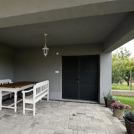 דירה Vintage Lelle בלטונללה